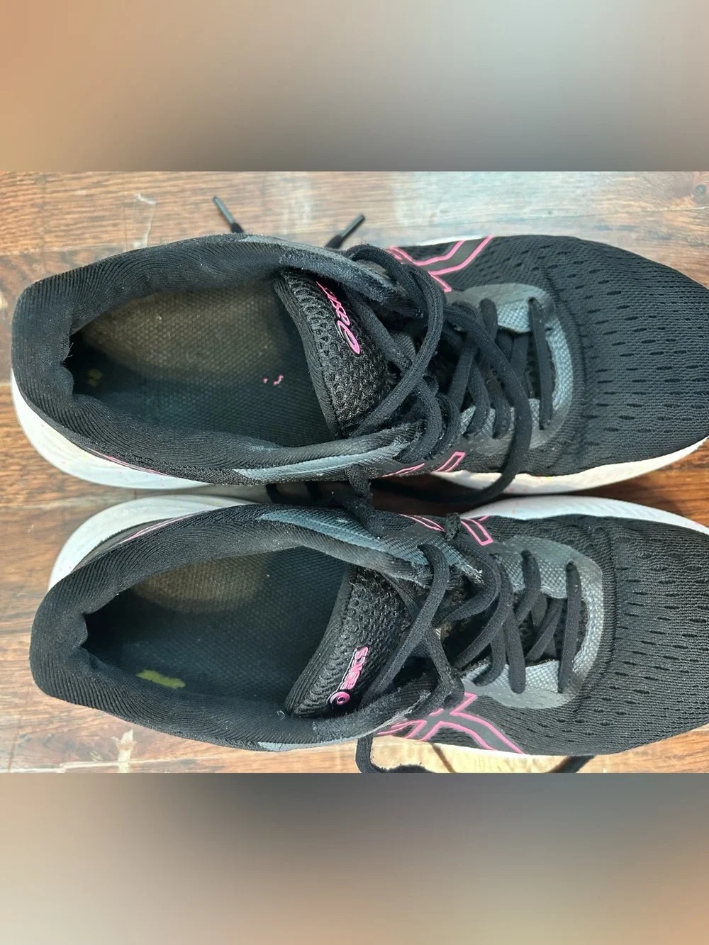 ASICS Excite 8 Black Running Sneakers with Pink Accents